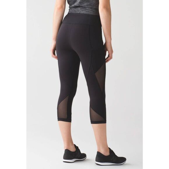 LULULEMON ATHLETICA Fast As Light Crop 'Black' Size 6 - Picture 3 of 10